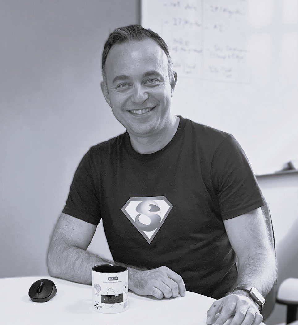 Dr. Umut Genç Profile Image